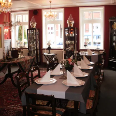 Am Glockenturm Hotell 3*