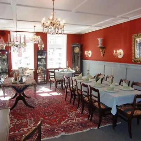 Am Glockenturm Hotell 3*