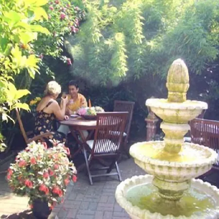 Am Glockenturm فندق