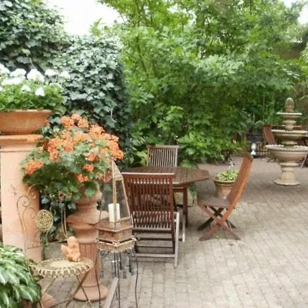 Hotel Am Glockenturm 3*